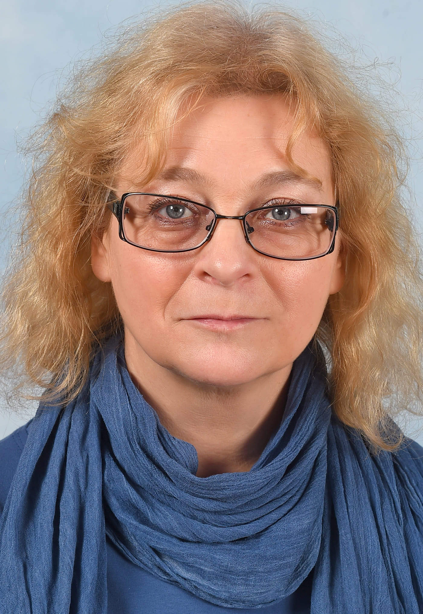 Малахова Ирина Георгиевна- учитель русского языка и литературы
